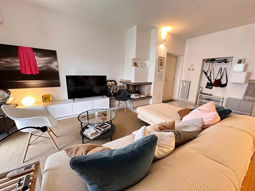 Immagine 6 di Villa in vendita  in Via Donizetti 14 a Capodrise