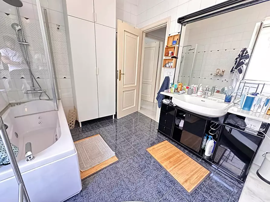 Immagine 24 di Villa in vendita  in Via Donizetti 14 a Capodrise