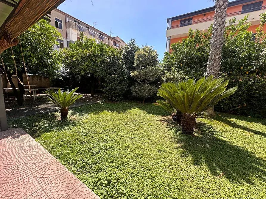 Immagine 32 di Villa in vendita  in Via Donizetti 14 a Capodrise