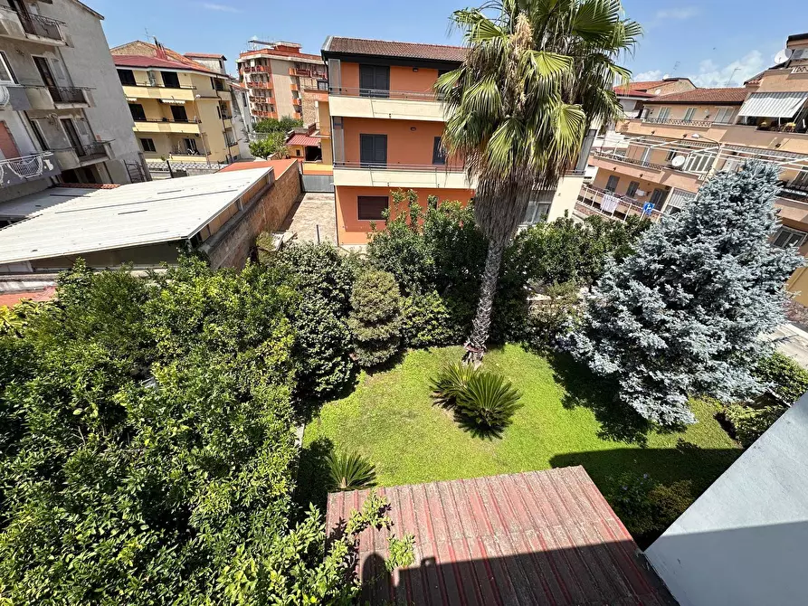 Immagine 76 di Villa in vendita  in Via Donizetti 14 a Capodrise