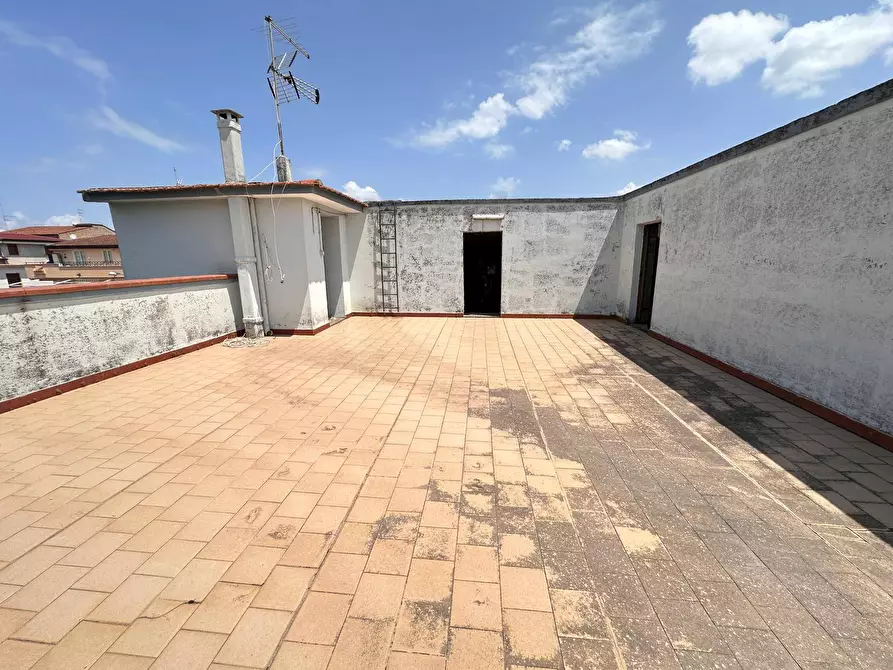 Immagine 78 di Villa in vendita  in Via Donizetti 14 a Capodrise