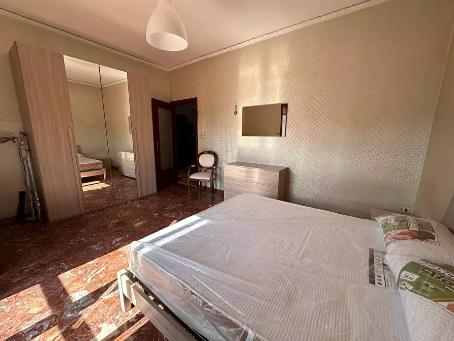 Immagine 11 di Camera in affitto  in Via Ferrarecce 121 a Caserta