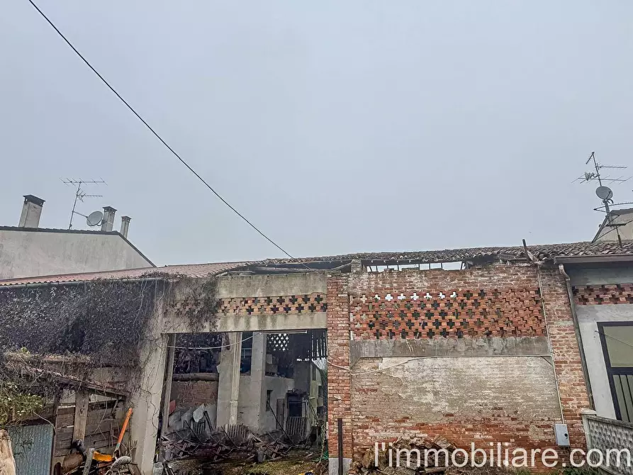 Immagine 7 di Rustico / casale in vendita  in Via San Giovanni 34 a Povegliano Veronese