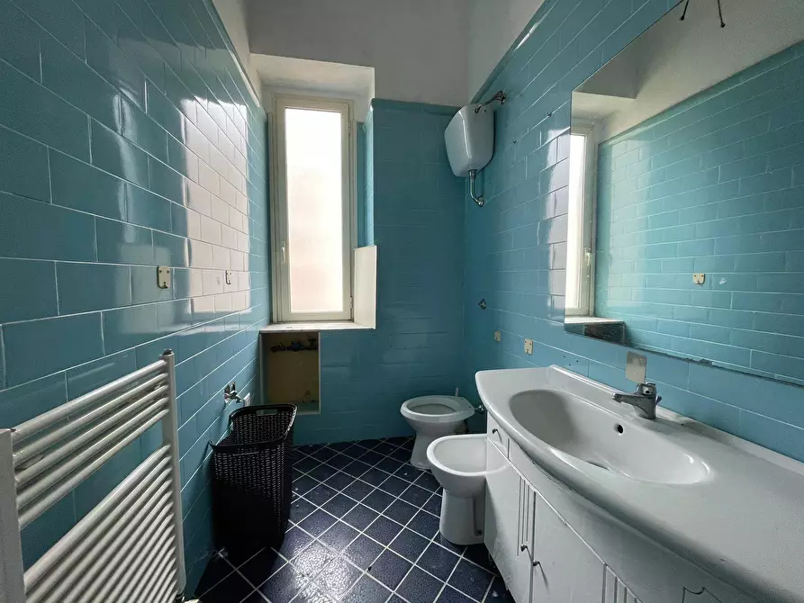 Immagine 16 di Appartamento in affitto  in Via Roma a Caserta