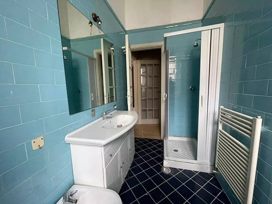 Immagine 15 di Appartamento in affitto  in Via Roma a Caserta