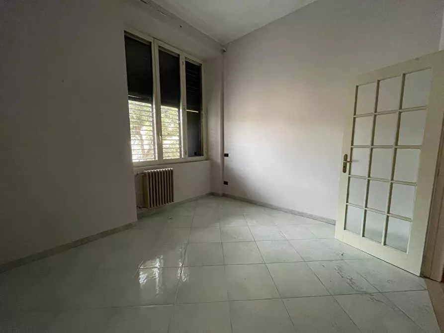 Immagine 13 di Appartamento in affitto  in Via Roma a Caserta