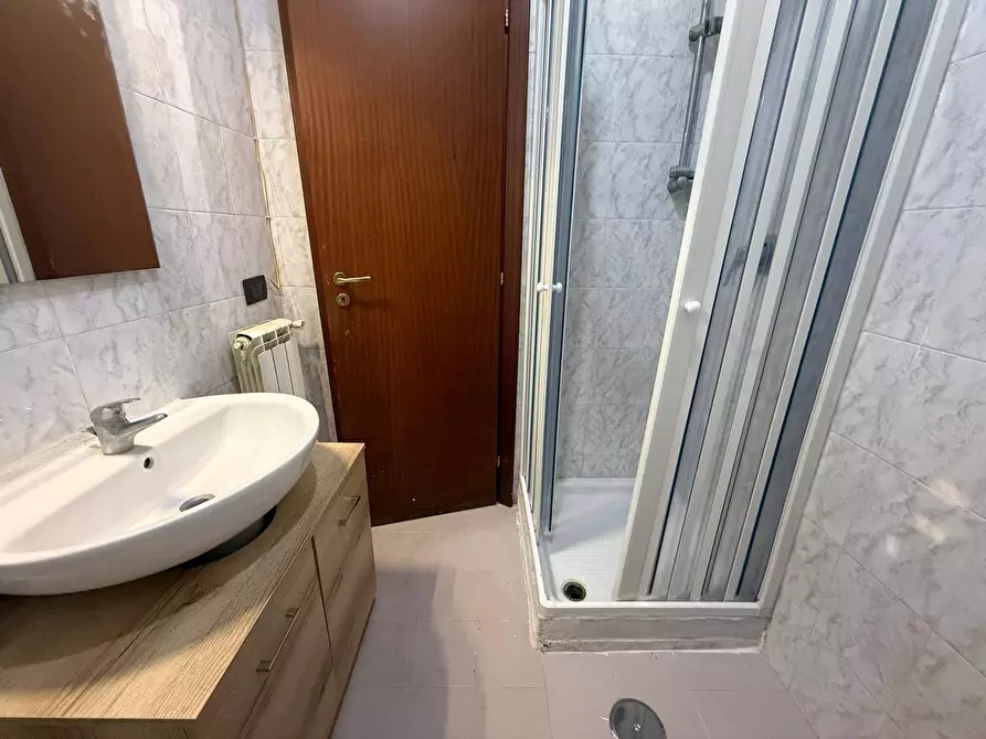 Immagine 10 di Appartamento in affitto  in Via Montagna 15 a Caserta