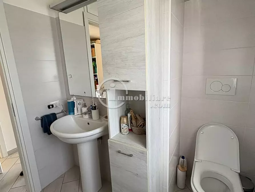 Immagine 10 di Appartamento in affitto  a Busto Arsizio