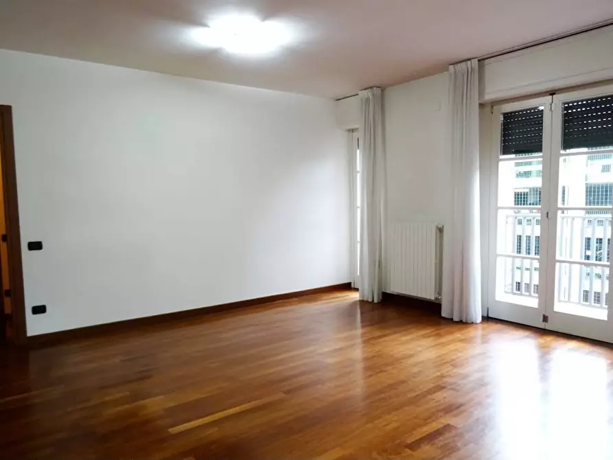 Immagine 2 di Appartamento in vendita  in Via XX Settembre 4-6 a Gallarate