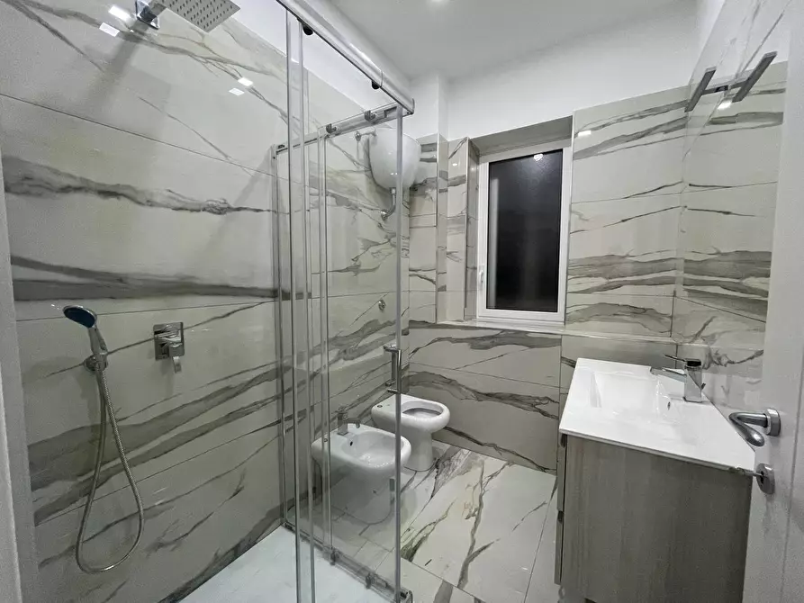 Immagine 19 di Appartamento in vendita  in Via Cesare Battisti a Caserta