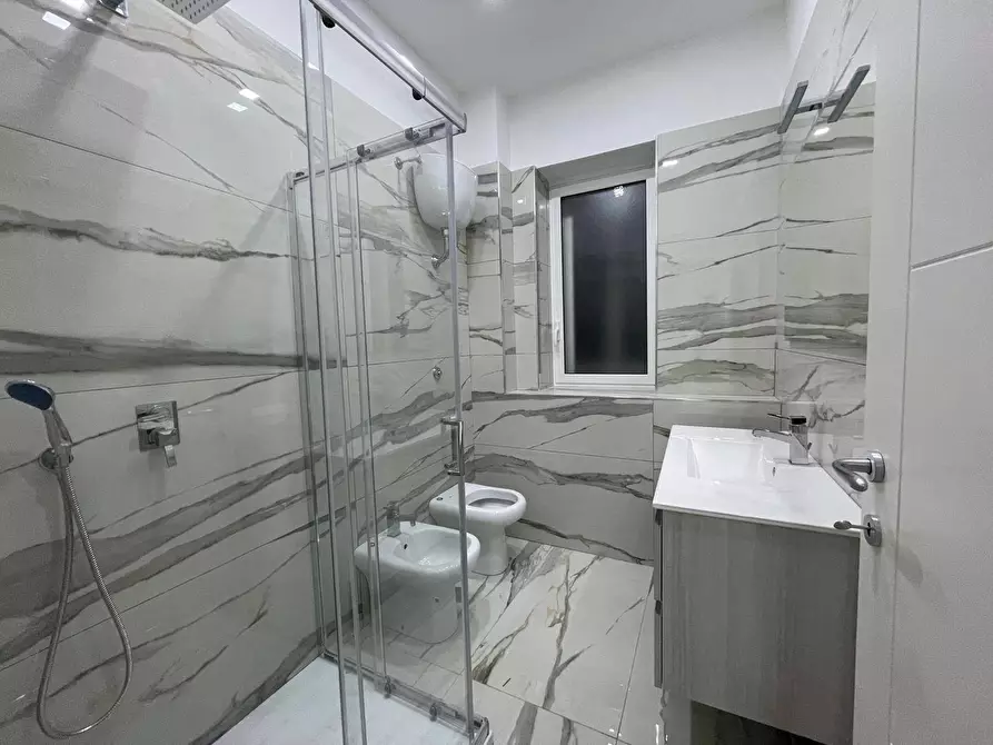 Immagine 21 di Appartamento in vendita  in Via Cesare Battisti a Caserta