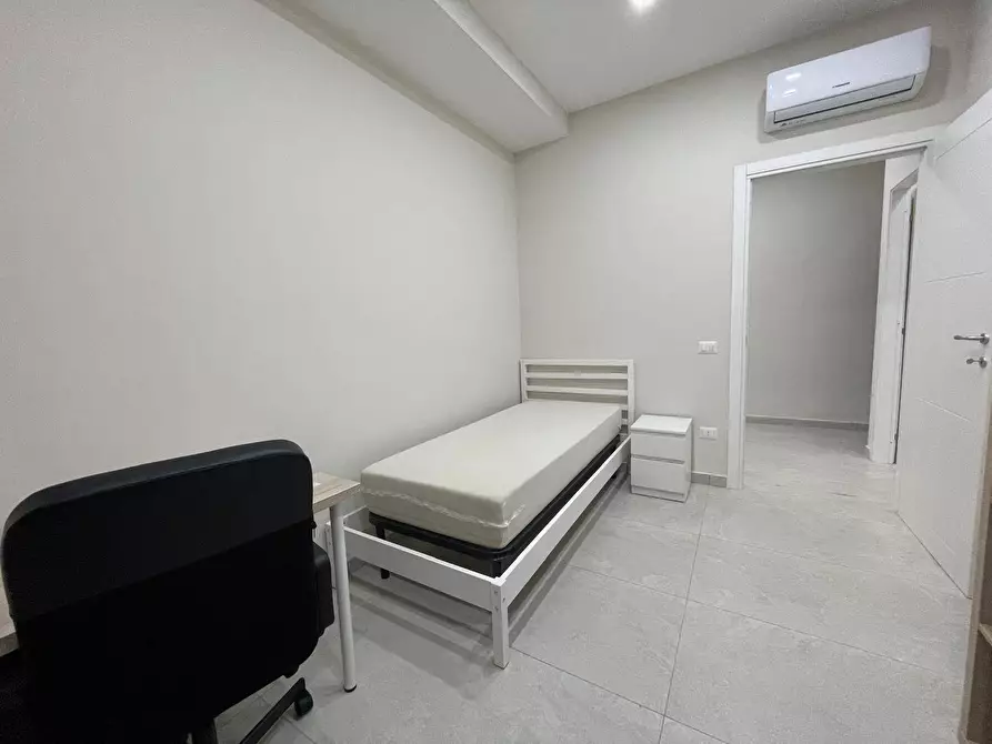 Immagine 12 di Appartamento in vendita  in Via Cesare Battisti a Caserta