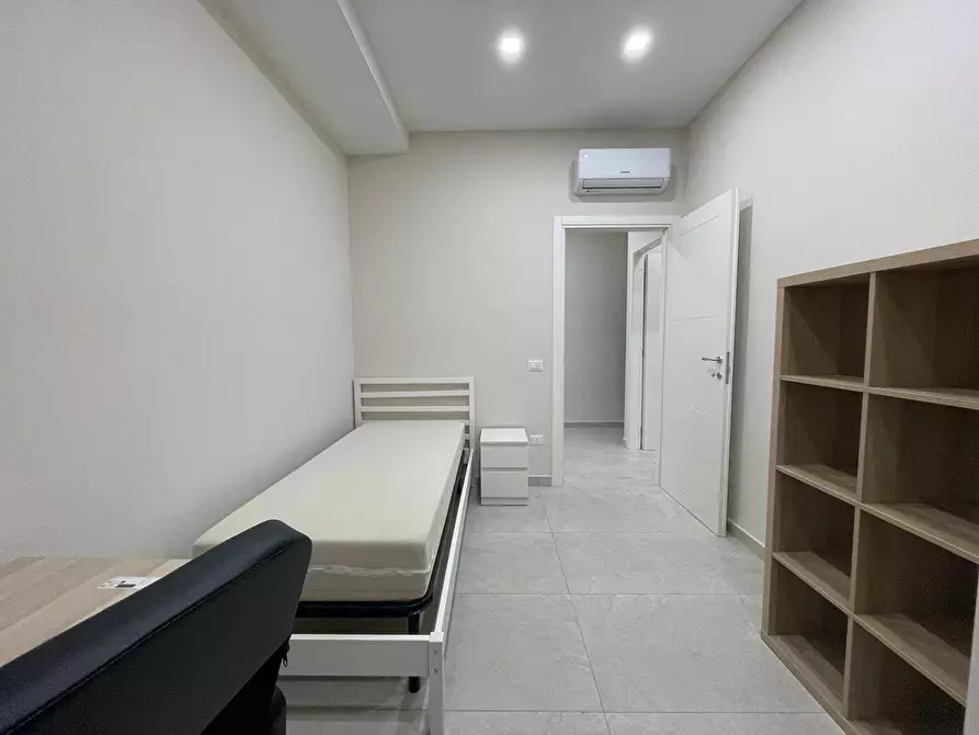 Immagine 11 di Appartamento in vendita  in Via Cesare Battisti a Caserta