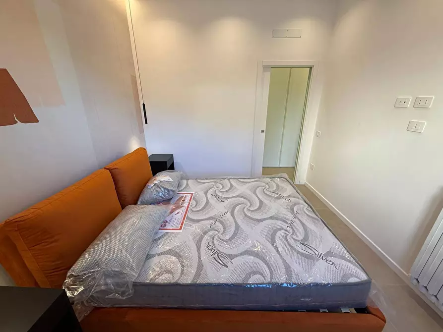 Immagine 13 di Appartamento in affitto  in Via Gennaro Papa 20 a Caserta