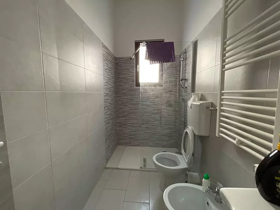 Immagine 11 di Camera in affitto  in Via Laviano a Caserta