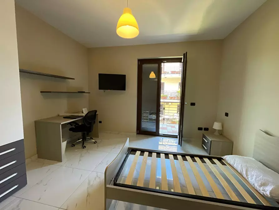 Immagine 2 di Camera in affitto  in via Laviano a Caserta