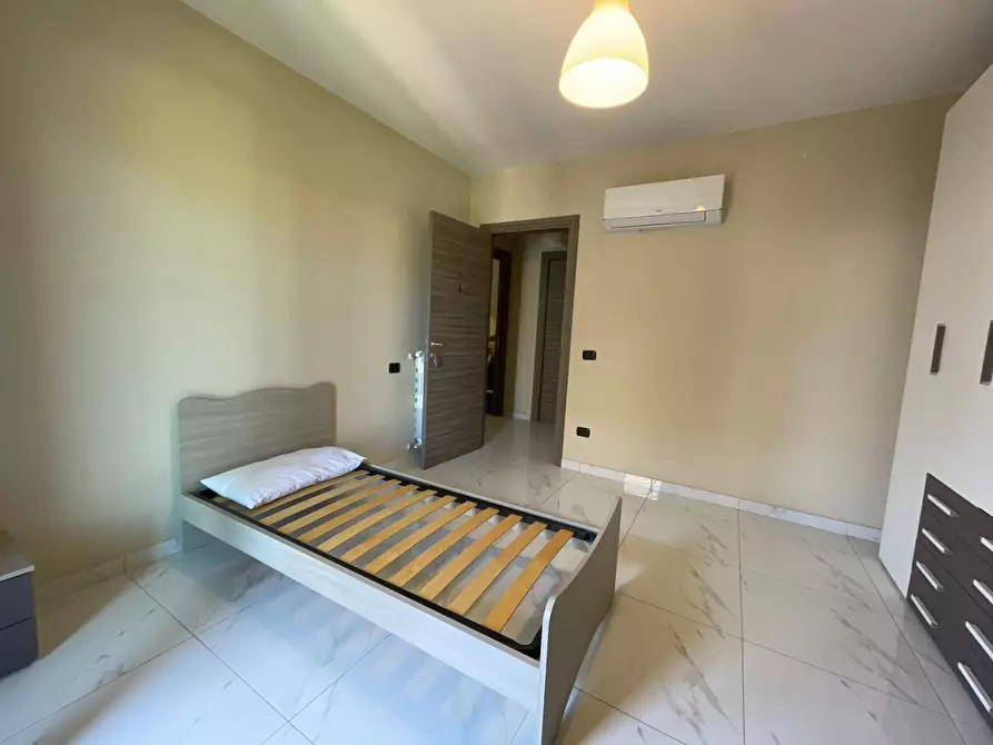 Immagine 5 di Camera in affitto  in via Laviano a Caserta