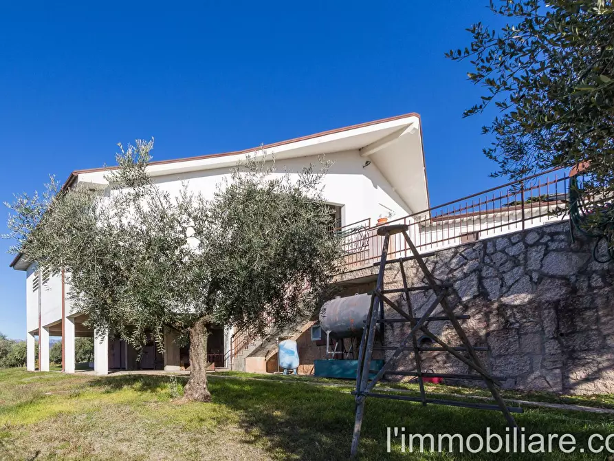 Immagine 7 di Rustico / casale in vendita  in via Pradelle 60 a Verona