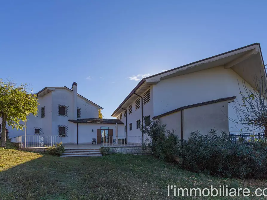 Immagine 10 di Rustico / casale in vendita  in via Pradelle 60 a Verona