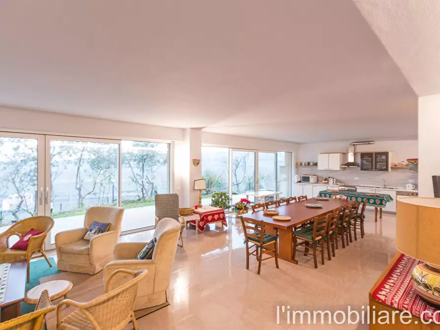 Immagine 33 di Villa in vendita  in Via Degli Archi 16 a San Pietro In Cariano