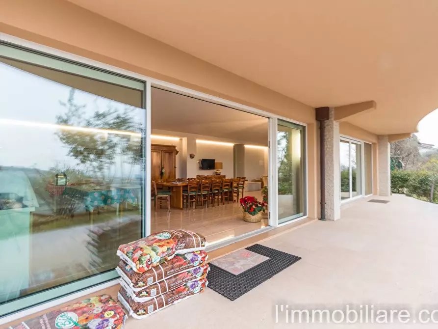 Immagine 37 di Villa in vendita  in Via Degli Archi 16 a San Pietro In Cariano