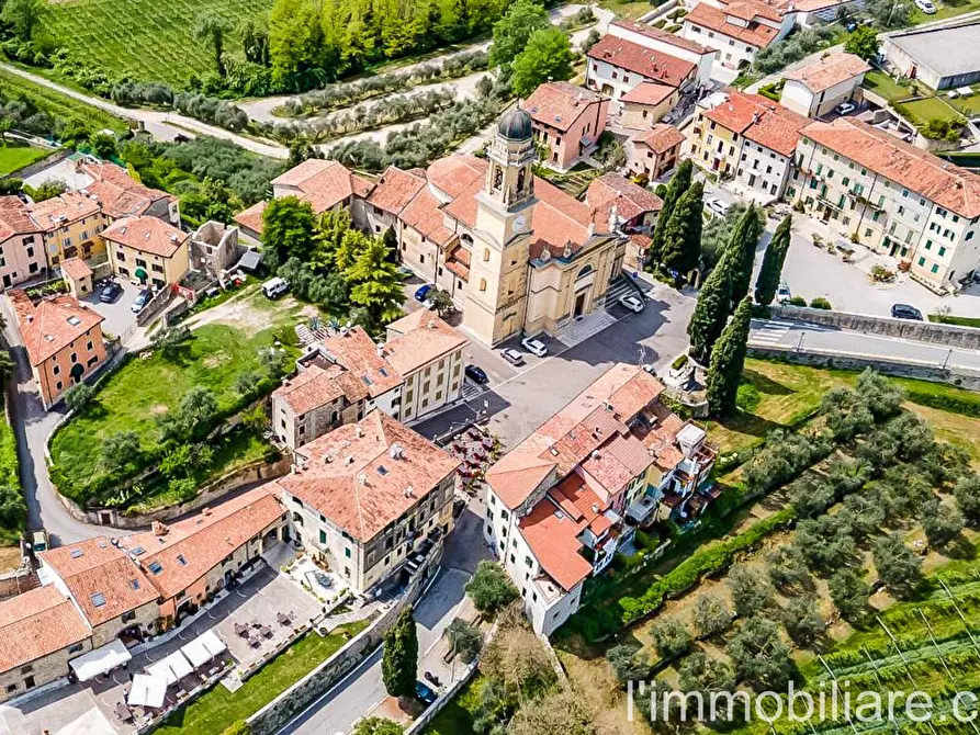 Immagine 41 di Villa in vendita  in Via Degli Archi 16 a San Pietro In Cariano