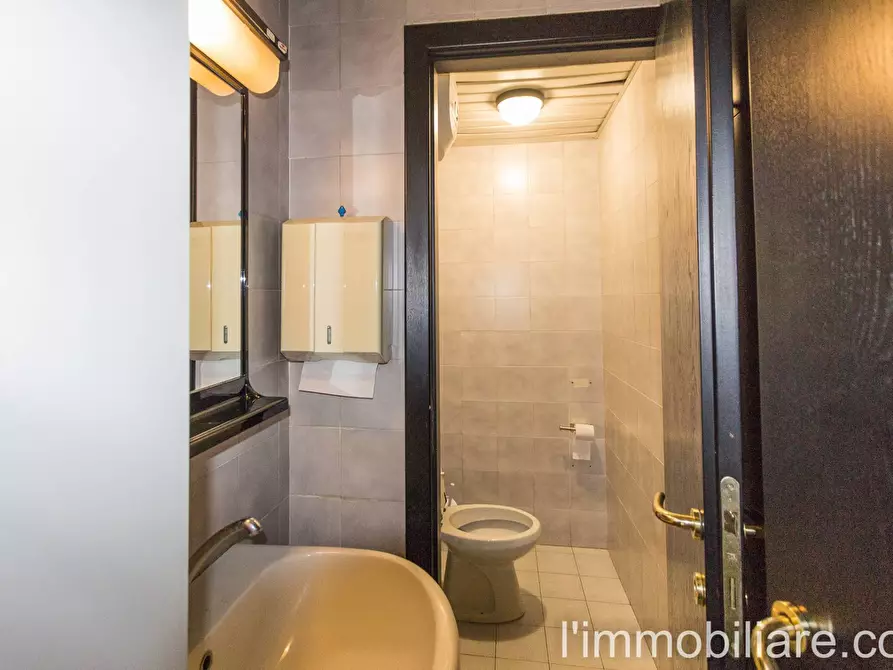 Immagine 12 di Ufficio in affitto  in Via Ca' Di Cozzi 39 a Verona