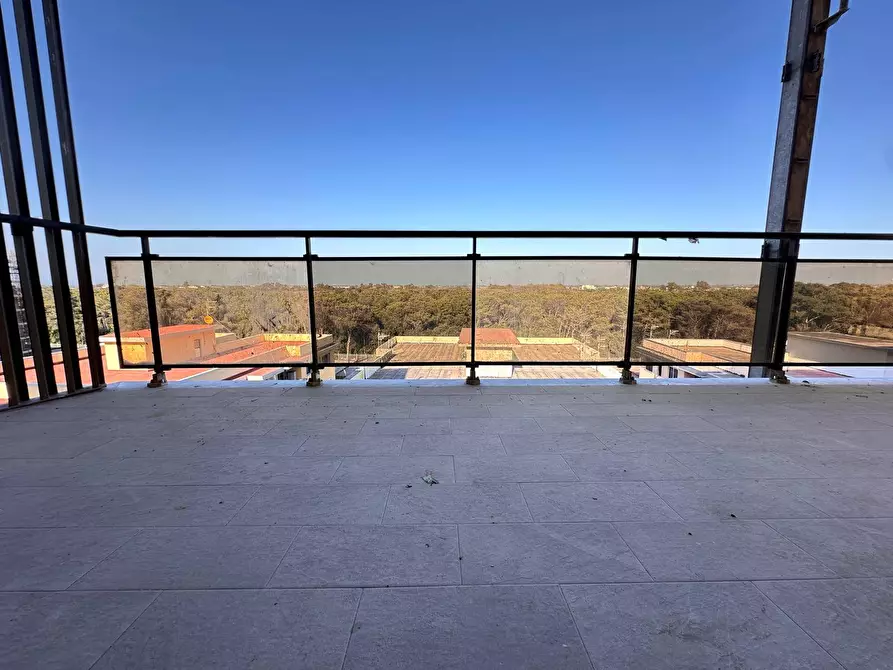 Immagine 11 di Appartamento in vendita  in Viale Claris a Cancello Ed Arnone