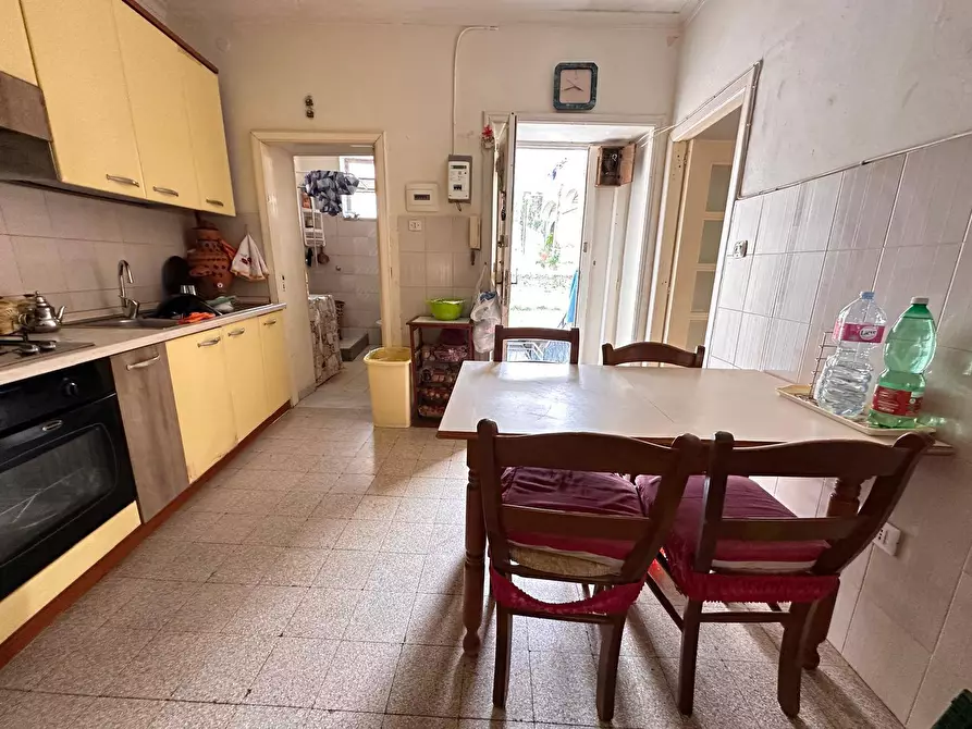 Immagine 9 di Appartamento in vendita  in Via Drengot 53 a Aversa