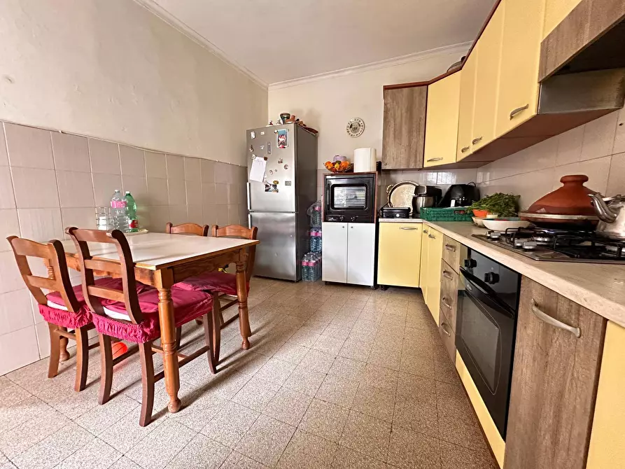 Immagine 10 di Appartamento in vendita  in Via Drengot 53 a Aversa