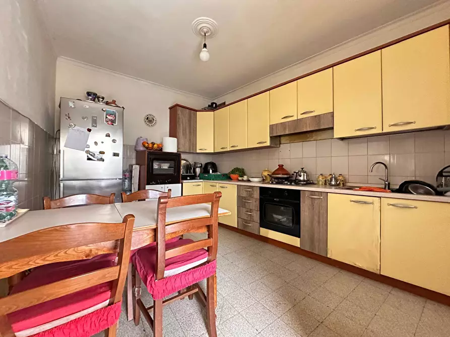 Immagine 11 di Appartamento in vendita  in Via Drengot 53 a Aversa