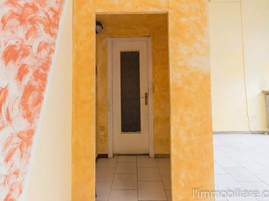 Immagine 5 di Negozio in vendita  in Via Monte Nero 6 a Verona