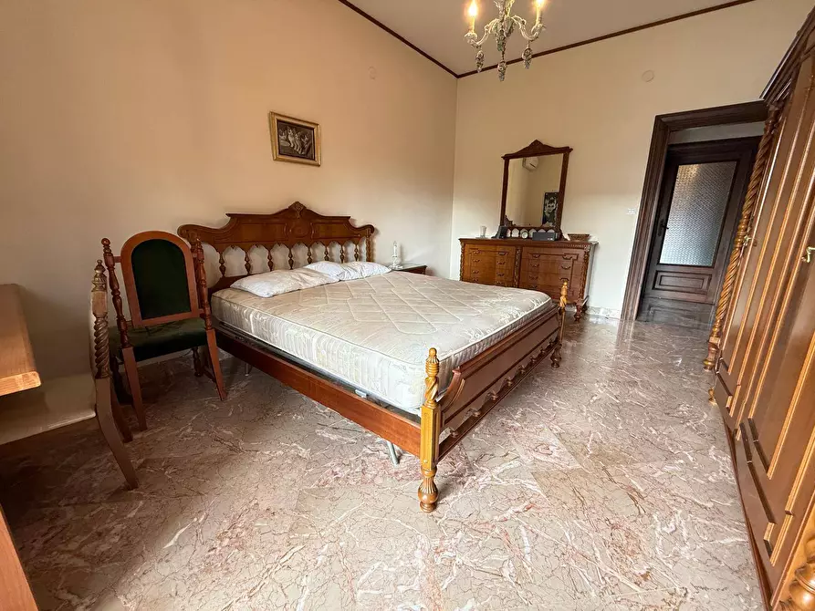 Immagine 4 di Camera in affitto  in Via Acquaviva 181 a Caserta