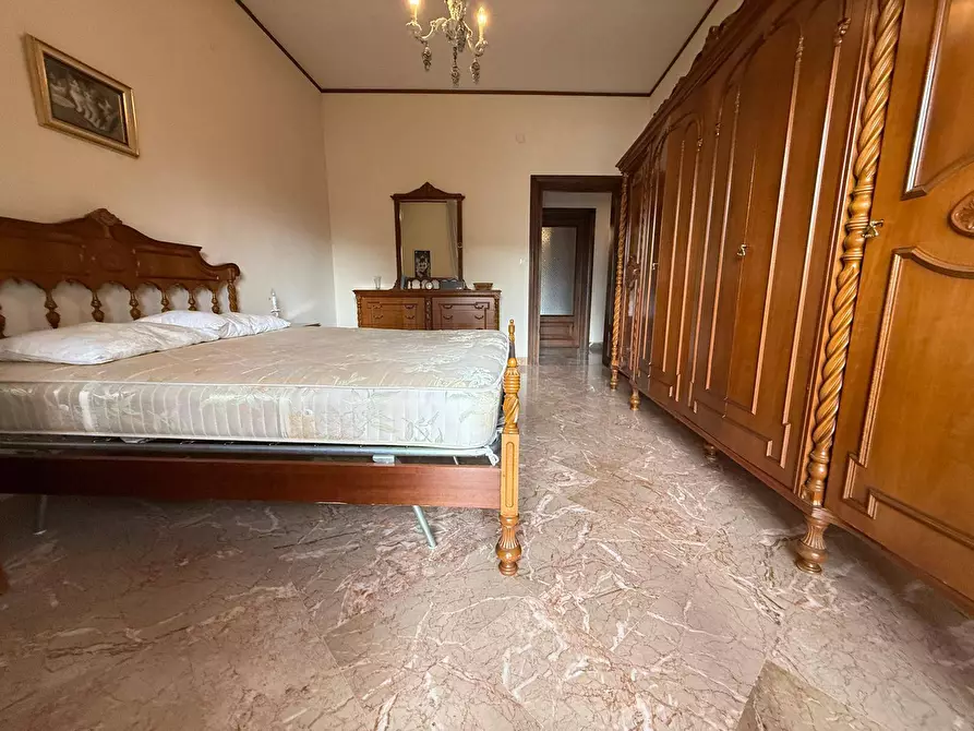 Immagine 5 di Camera in affitto  in Via Acquaviva 181 a Caserta