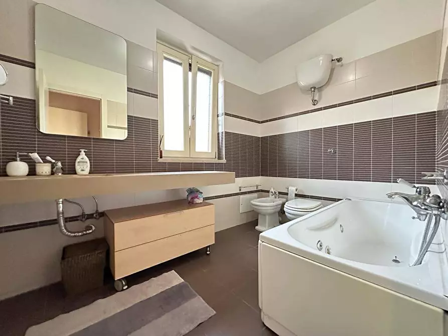 Immagine 23 di Multiproprietà in vendita  in Via Fulvio Renella 104 a Caserta