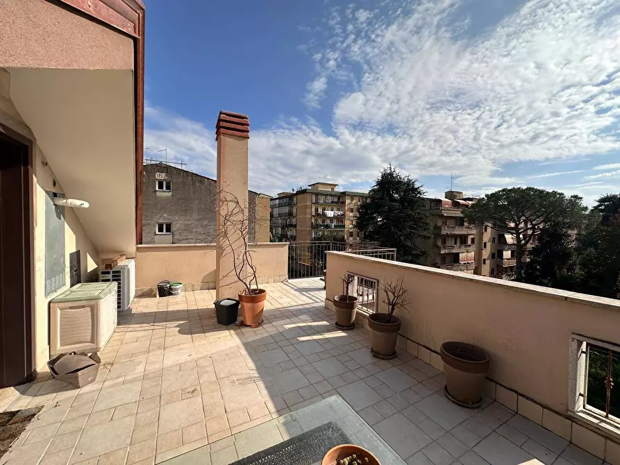 Immagine 39 di Multiproprietà in vendita  in Via Fulvio Renella 104 a Caserta