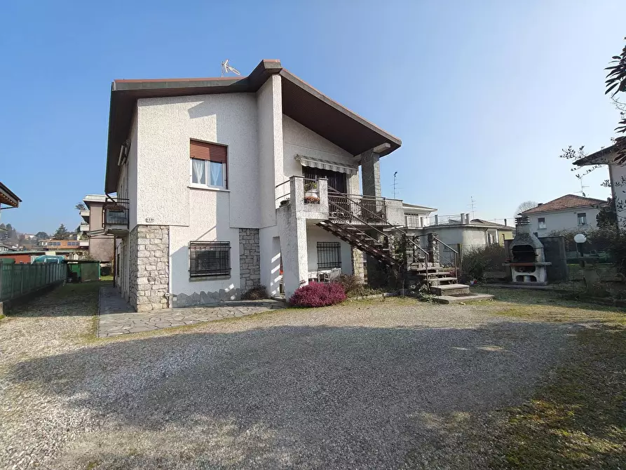 Immagine 16 di Villa in vendita  in Via Generale Giuseppe Perotti 10 a Gallarate
