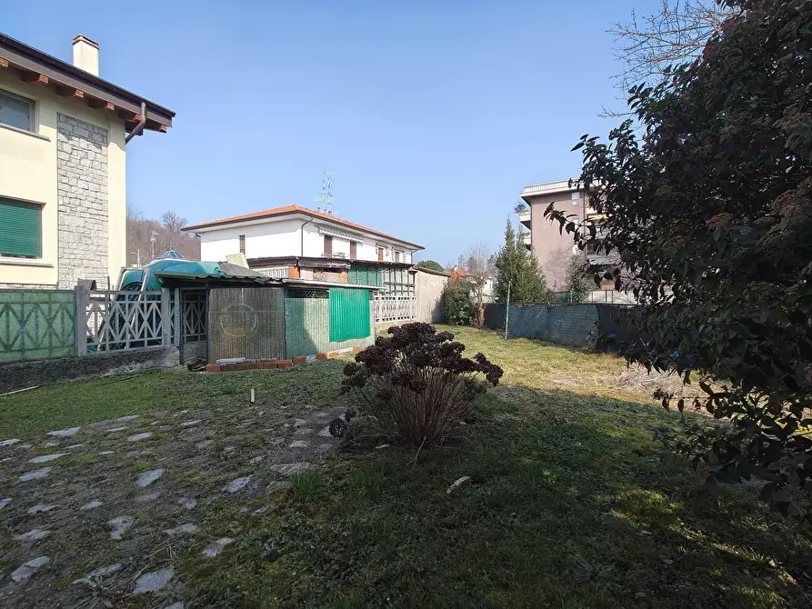 Immagine 19 di Villa in vendita  in Via Generale Giuseppe Perotti 10 a Gallarate