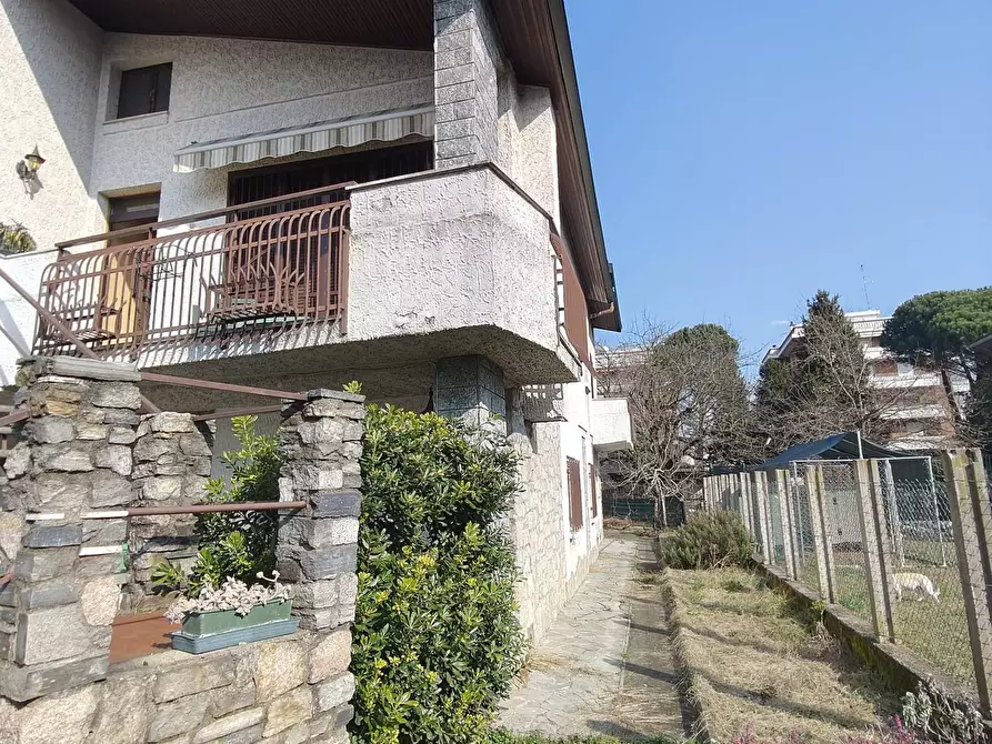 Immagine 20 di Villa in vendita  in Via Generale Giuseppe Perotti 10 a Gallarate
