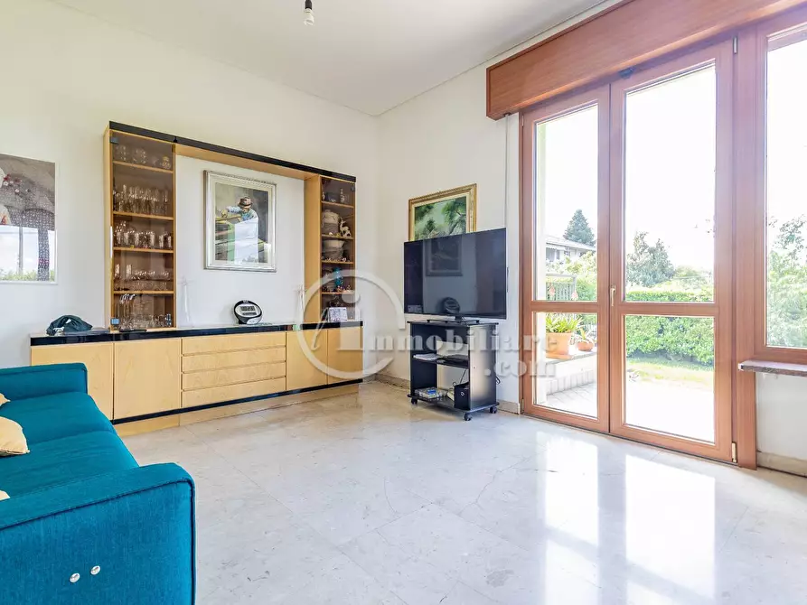 Immagine 3 di Villa in vendita  in via corbetta a Busto Arsizio