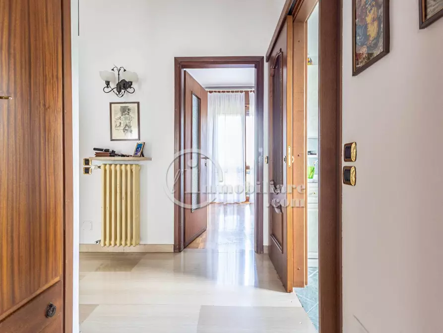 Immagine 14 di Villa in vendita  in via corbetta a Busto Arsizio