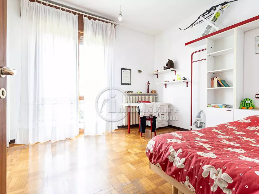 Immagine 30 di Villa in vendita  in via corbetta a Busto Arsizio