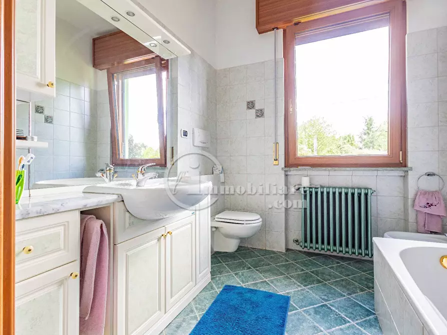 Immagine 32 di Villa in vendita  in via corbetta a Busto Arsizio