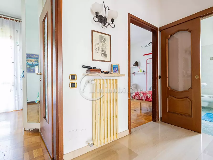 Immagine 35 di Villa in vendita  in via corbetta a Busto Arsizio