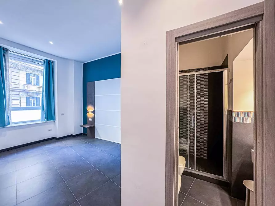 Immagine 8 di Appartamento in vendita  in via Santa Lucia 15 a Napoli