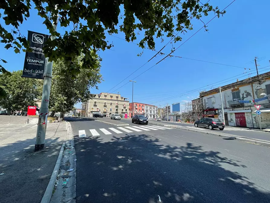 Immagine 3 di Negozio in affitto  in Via Nuova Del Campo 28 a Napoli