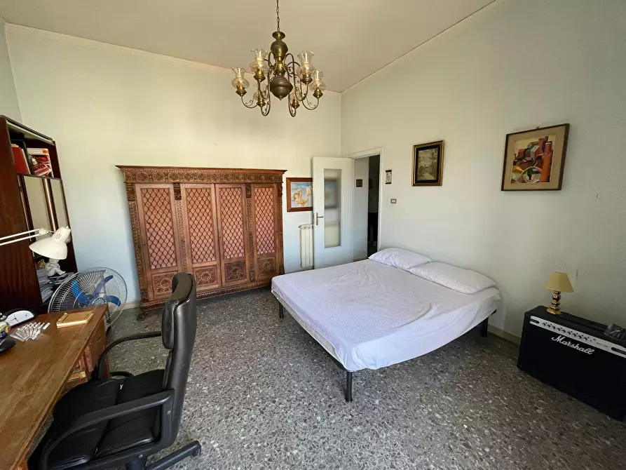 Immagine 9 di Casa indipendente in vendita  in VIA MONDO 61 a Caserta