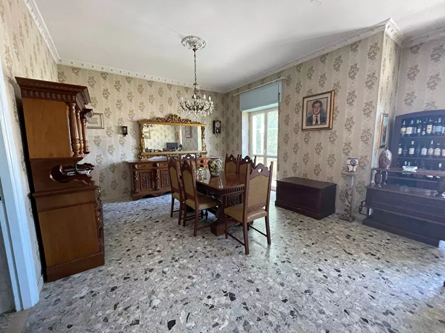 Immagine 11 di Casa indipendente in vendita  in VIA MONDO 61 a Caserta