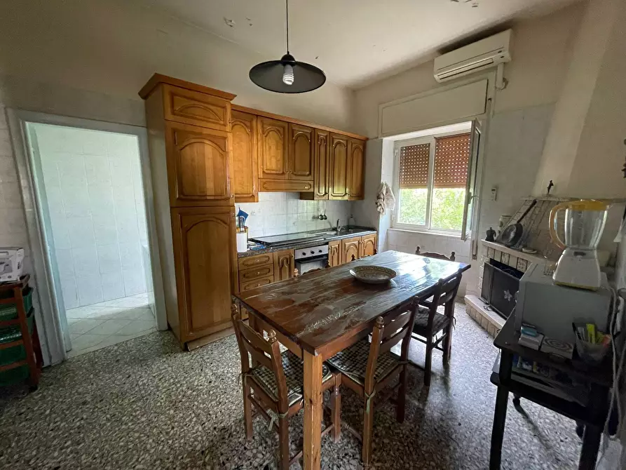 Immagine 15 di Casa indipendente in vendita  in VIA MONDO 61 a Caserta