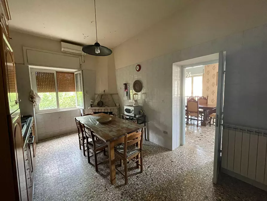 Immagine 17 di Casa indipendente in vendita  in VIA MONDO 61 a Caserta
